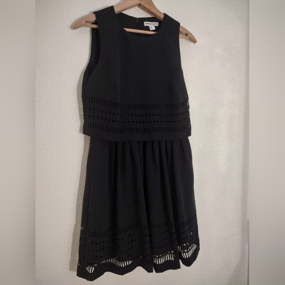 Reiss Black Double Laser Cut Lucia Dress - Picture 4 of 8